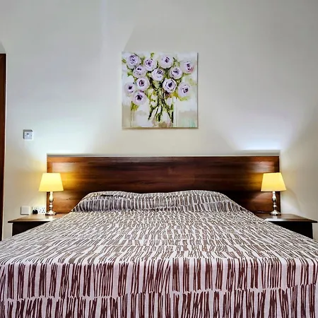 Apartament Seafront - Wifi - Sleeps 6 - Chriscourt Marsaskala